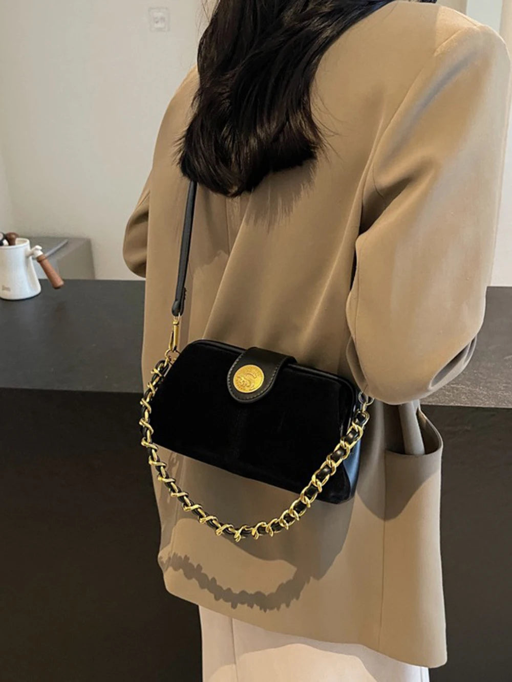 Leo Crossbody Bag